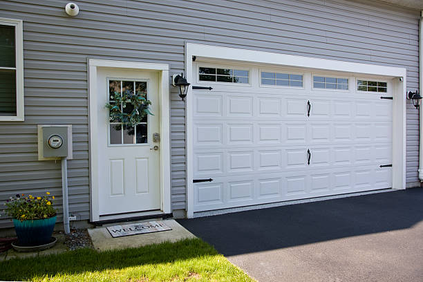 24/7 Emergency Garage Door Roller Replacement experts in Covington, TN